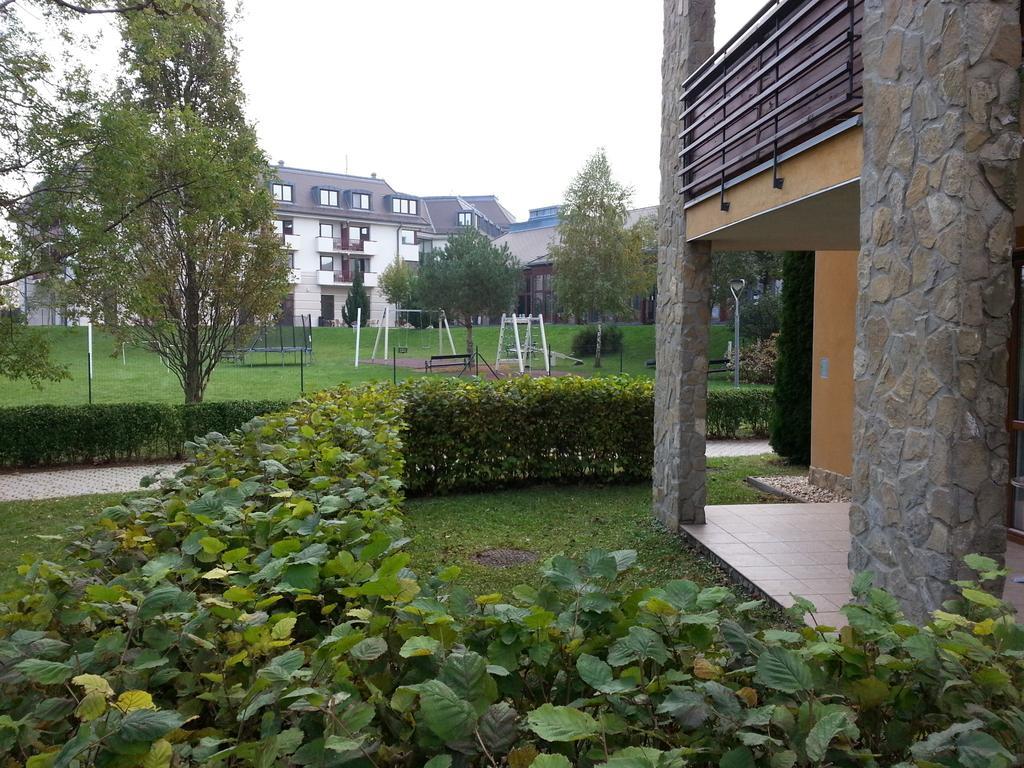 Bük Birdland Villapark Golf View מראה חיצוני תמונה