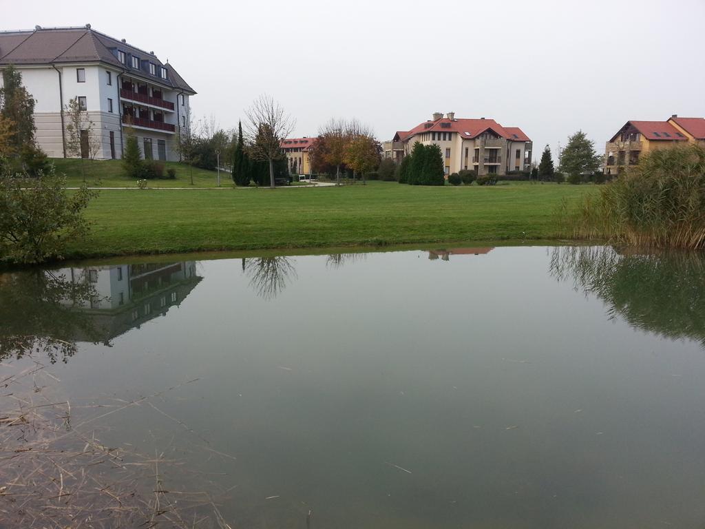 Bük Birdland Villapark Golf View מראה חיצוני תמונה