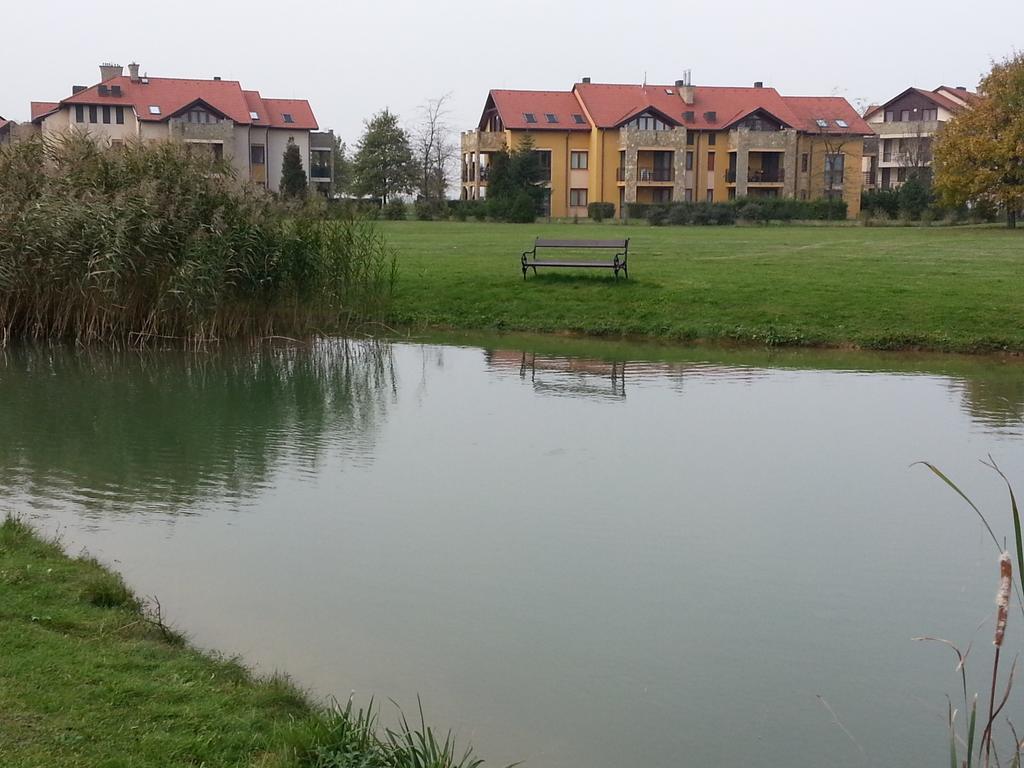 Bük Birdland Villapark Golf View מראה חיצוני תמונה