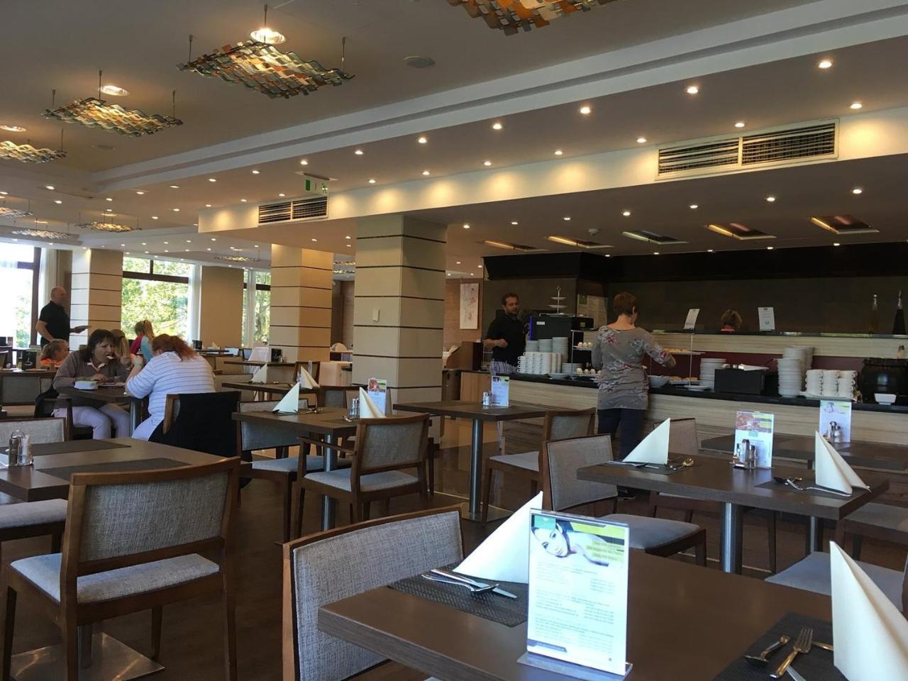 Bük Birdland Villapark Golf View מראה חיצוני תמונה
